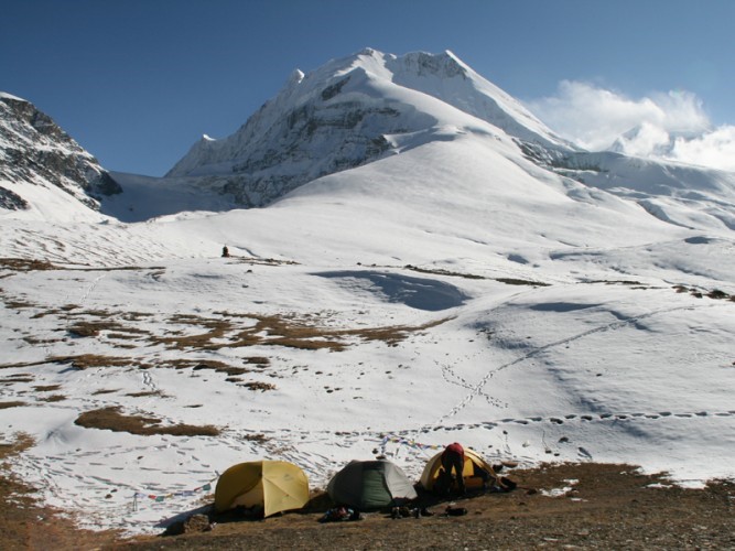 Dhampus Peak 6012m
