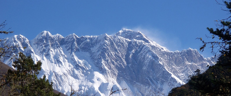 Sherpini Col Trek